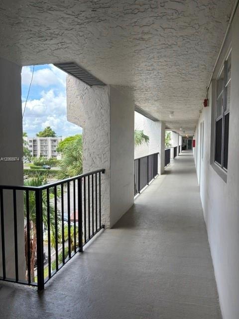 Building Photo - 9440 Poinciana Pl