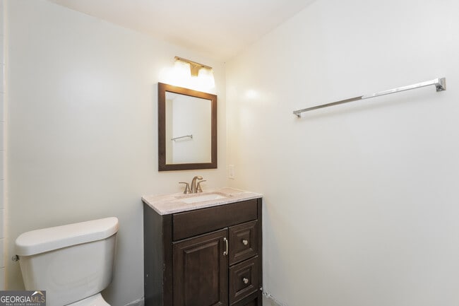 Building Photo - 35 La Rue Pl NW
