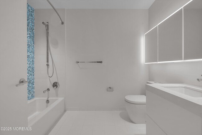 Building Photo - 1101 Ocean Ave N