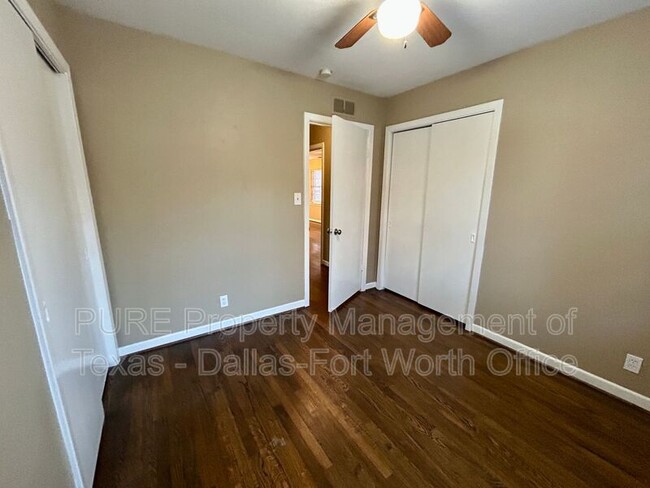 Building Photo - 1607 Briarwood Blvd