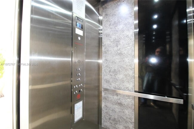 Building Photo - 4235 N University Dr