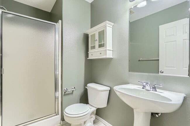 Building Photo - Elegant Forest Heights 3 bedroom, 3 bath Brownstone Home!