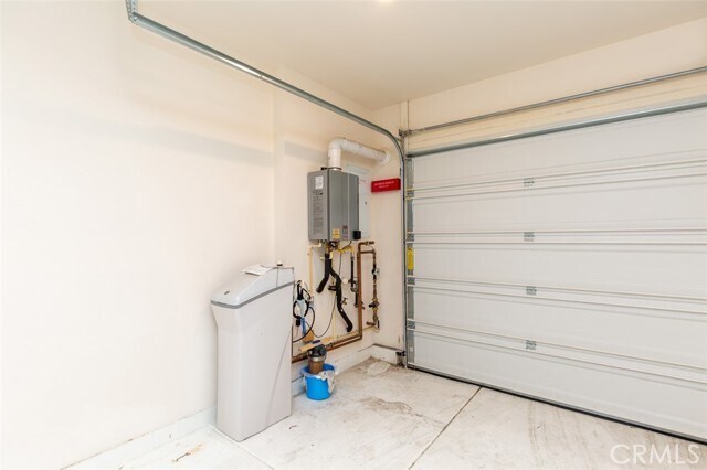 Building Photo - 1095 Delpy View Point