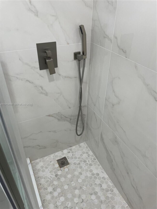 Building Photo - 3801 S Ocean Blvd