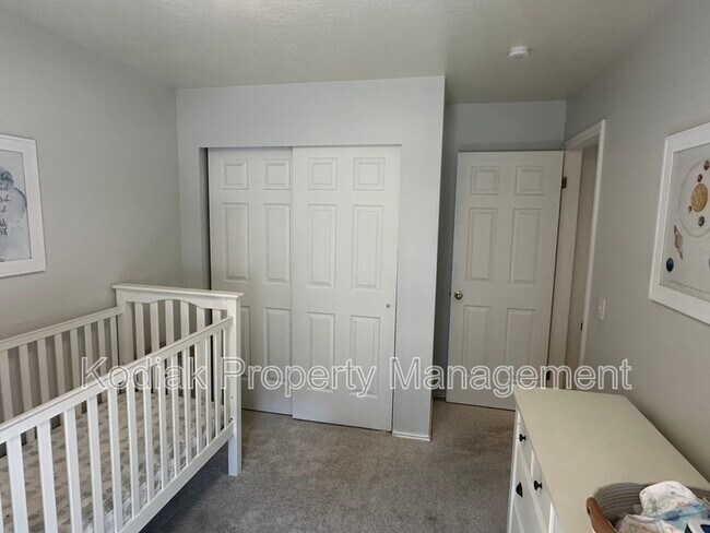 Building Photo - 1214 Cannon Dr