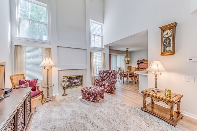 Building Photo - 1108 Wickfield Ct