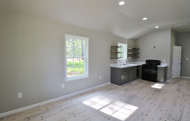 Building Photo - Tiny House
