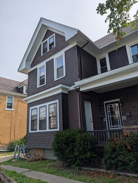 Building Photo - 500 Fordham Ave