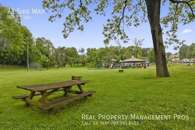 Building Photo - 73 Sire Way