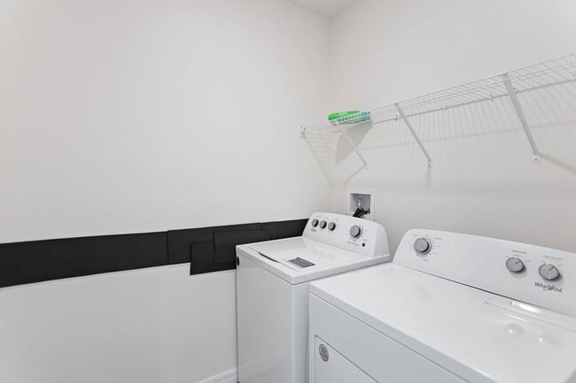 Building Photo - 5557 Birch River Trl