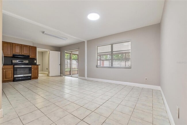 Building Photo - 7314 Sequoia Dr