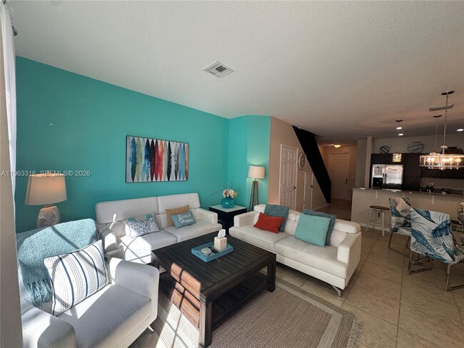 Building Photo - 2333 SE 5th St