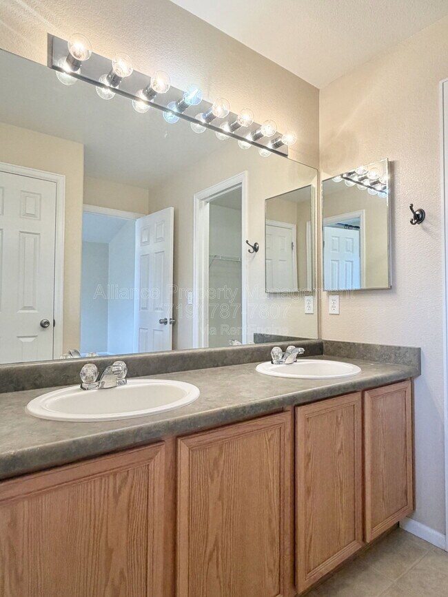 Building Photo - 6466 Lasso Grande Point