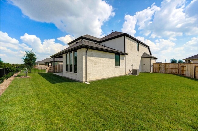 Building Photo - 25326 Loch Doon Dr