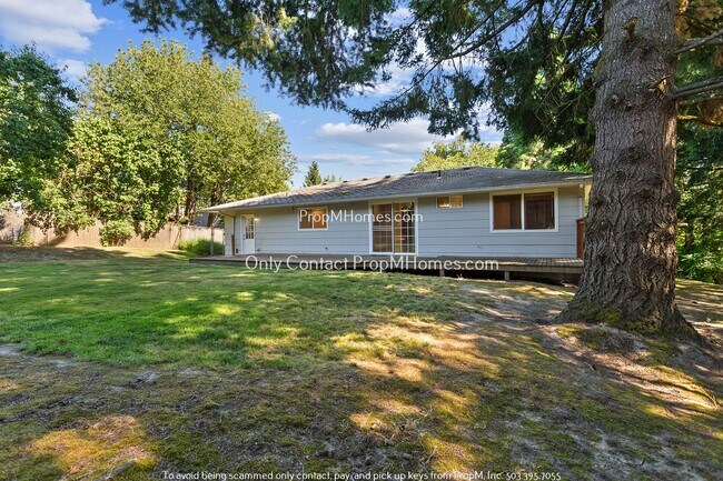 Building Photo - 11165 NW McDaniel Rd