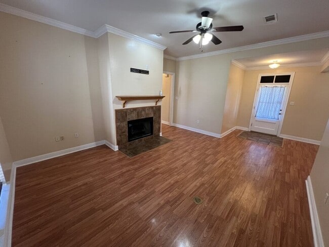 Building Photo - Corner-Lot Comfort in Zachary! — Spacious 3BR Home in Ravenwood Subdivision