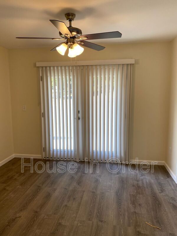 Building Photo - 790 N Grove St