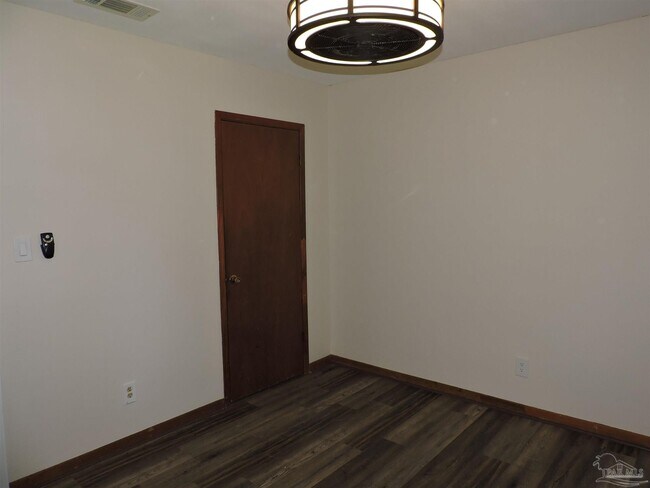 Building Photo - 4200 W Avenida De Golf