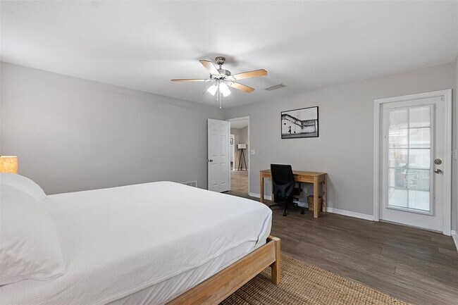 Building Photo - 109 Sea Duck Cir E