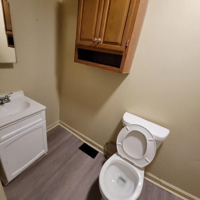 Building Photo - 3BR House near Fountain Square area!