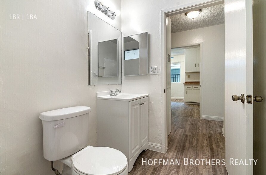 Building Photo - 20436 Cohasset St