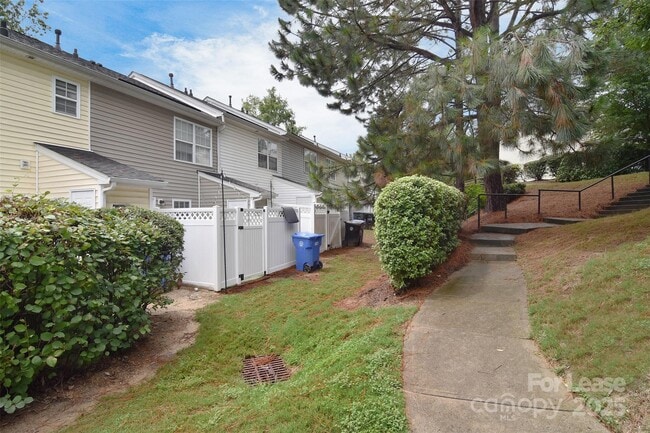 Building Photo - 158 Portestown Way