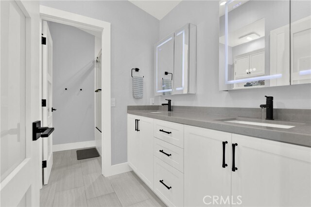 Building Photo - 211 Chandon