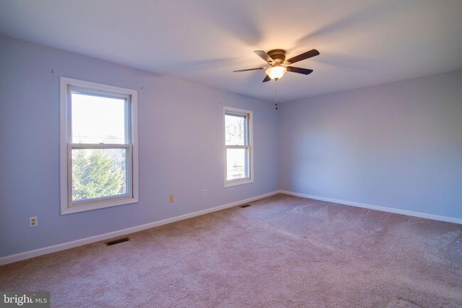 Building Photo - 10707 Gideon Ct