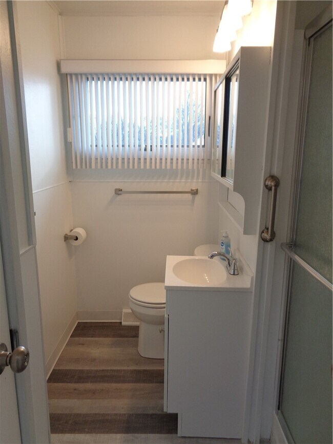 Building Photo - 113 William Ln