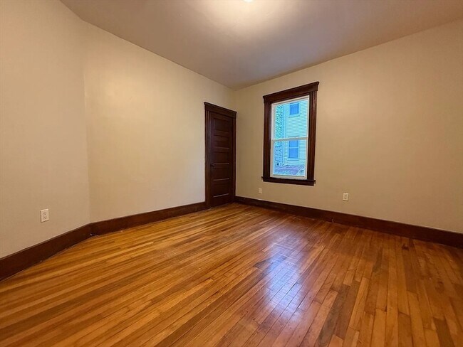 Building Photo - 38 Ames St