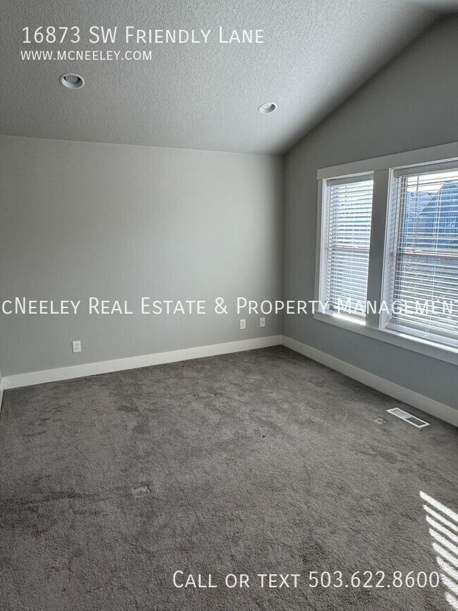 Building Photo - 16873 SW Friendly Ln