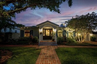 Building Photo - 302 NW 16th St