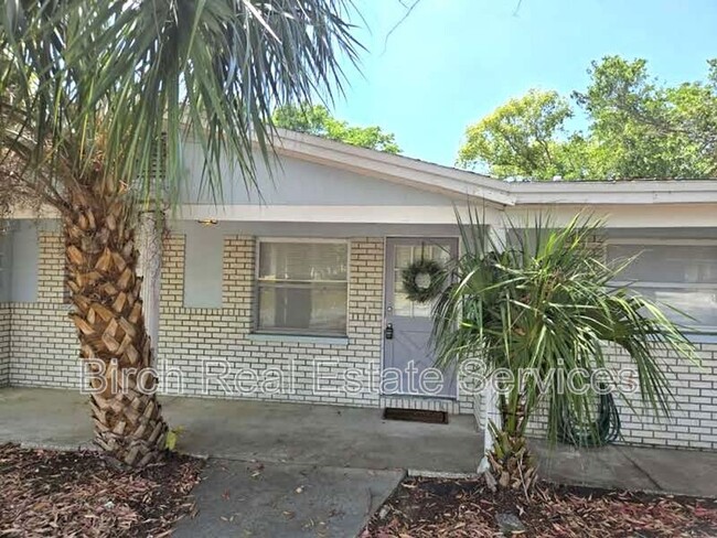 Primary Photo - 6839 Forest Ave