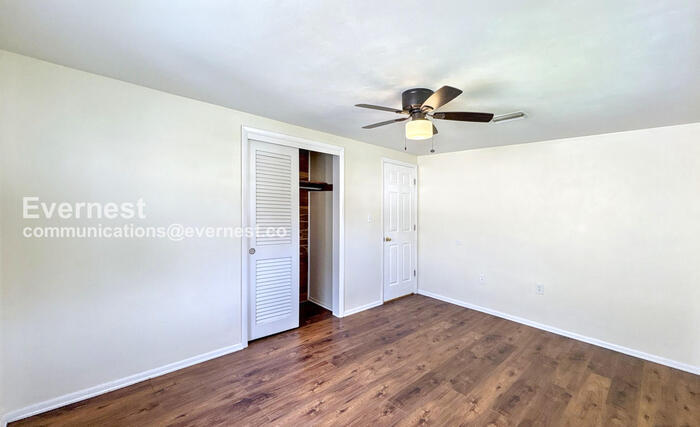 Building Photo - 3600 Berkshire St