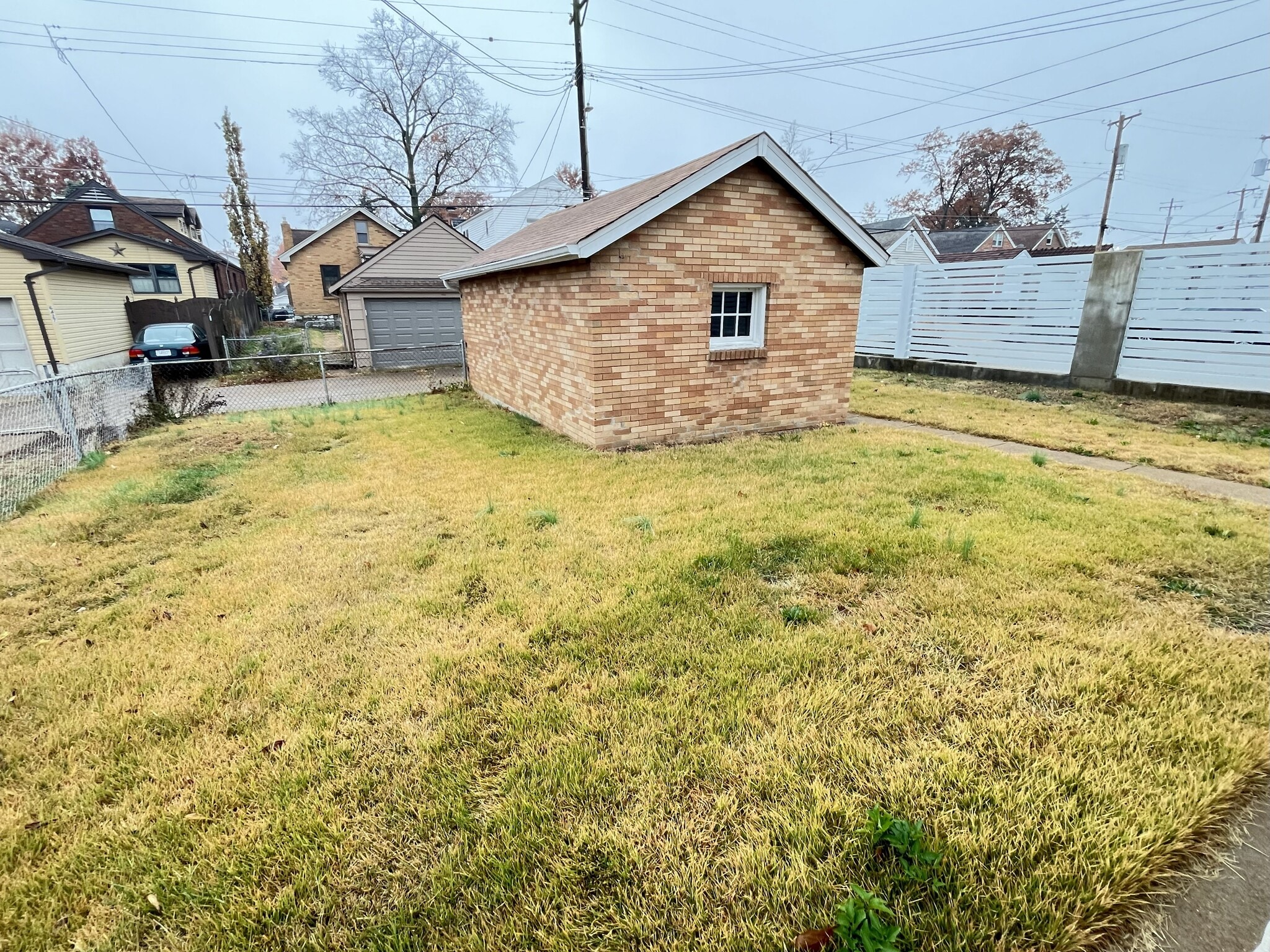 Building Photo - 6430 Bancroft Ave