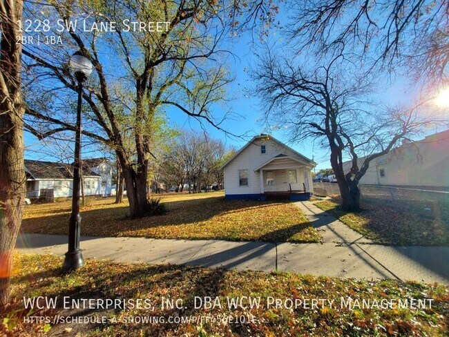 Building Photo - 1228 SW Lane St