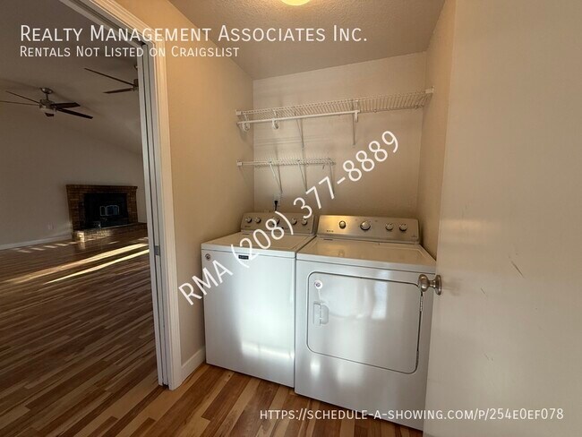 Building Photo - 2286 S Division Ave