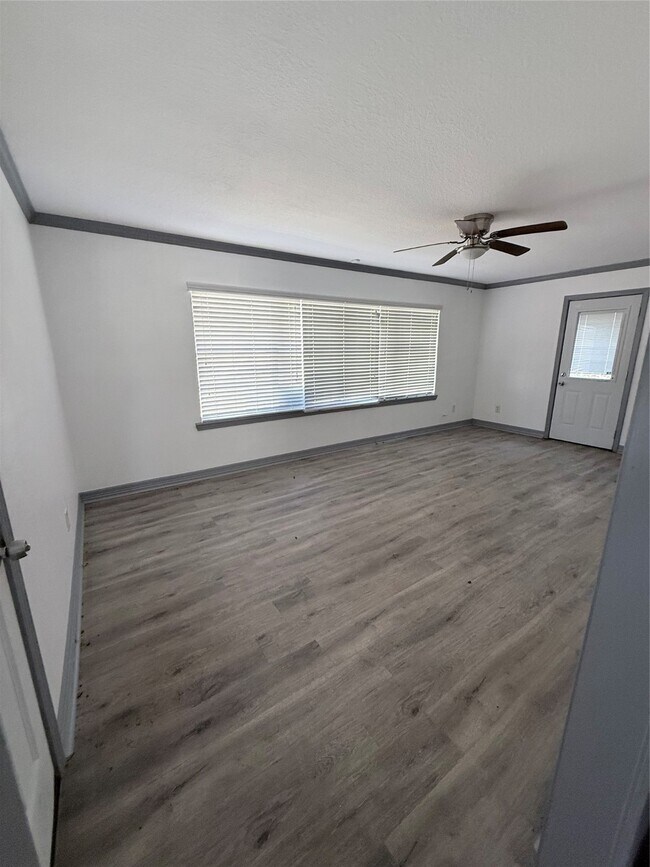 Building Photo - 3818 Linkwood Dr