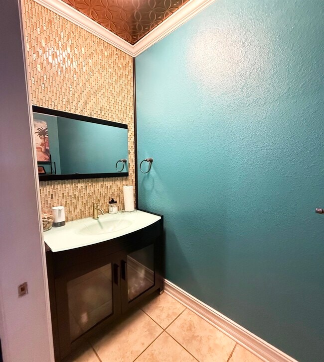 Building Photo - 1508 Crescent Hills Dr