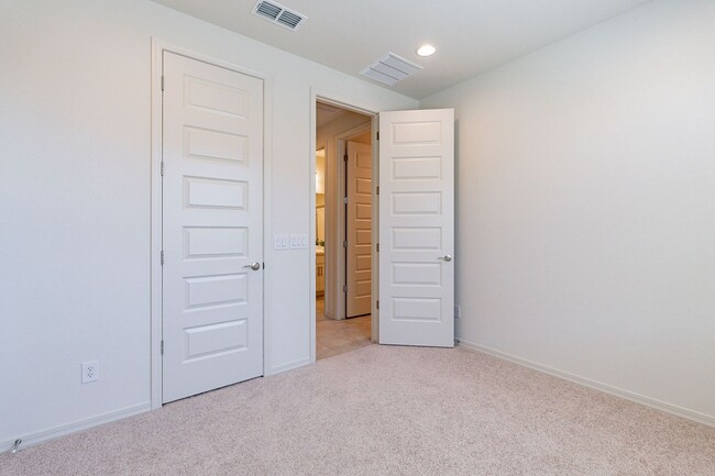 Building Photo - Luxury Living in McClellan Ranch: 4-Bedroo...