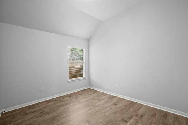 Building Photo - 415 S Frontier Ln