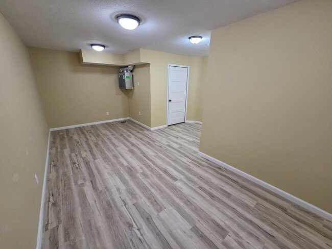 Building Photo - 4741 Welcome Ave N