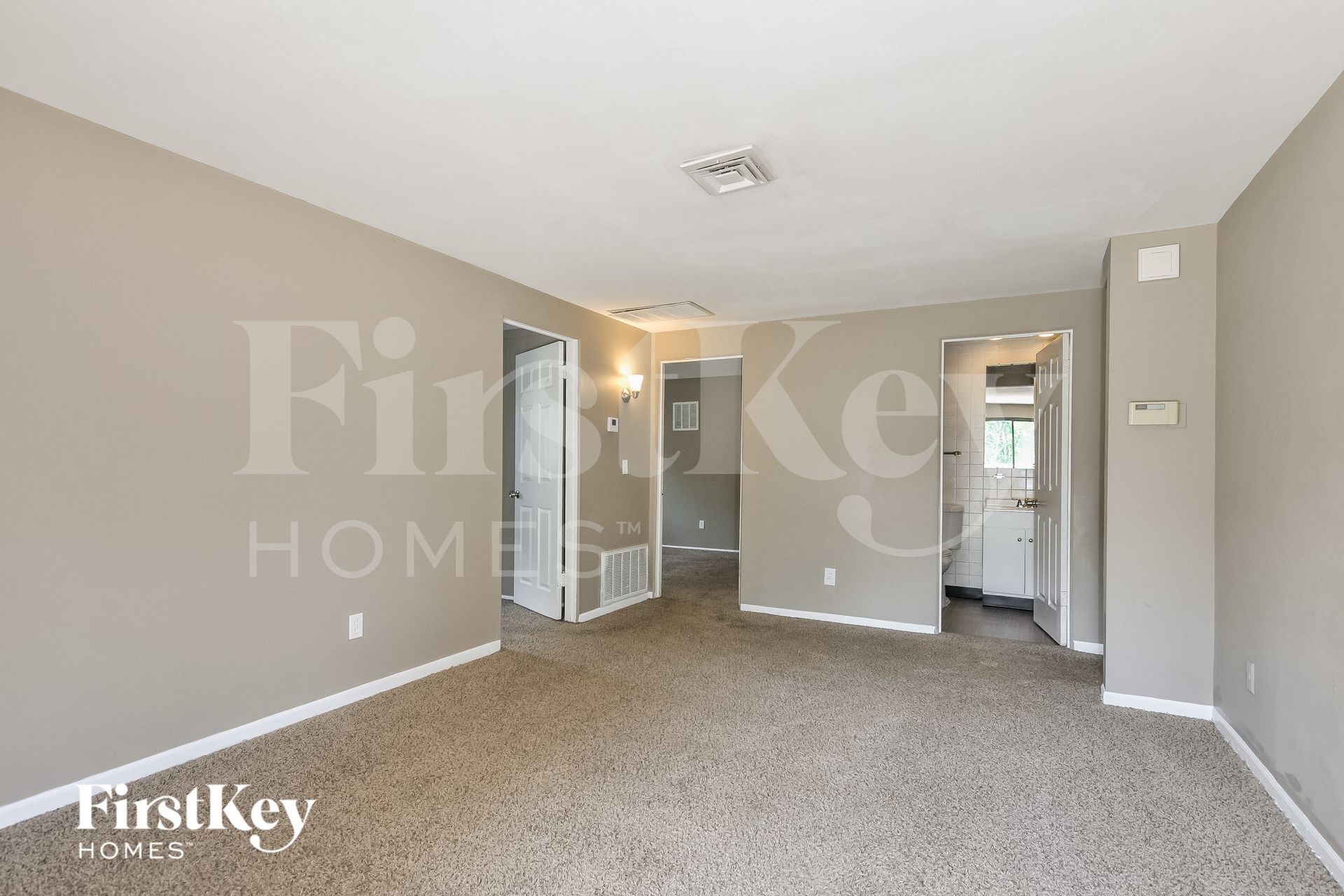 Building Photo - 2420 Cherry