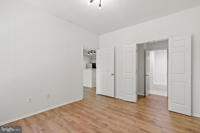 Building Photo - 1530 Spring Gate Dr.