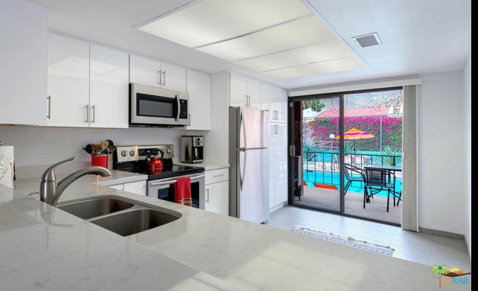 Kitchen - 2727 S Sierra Madre
