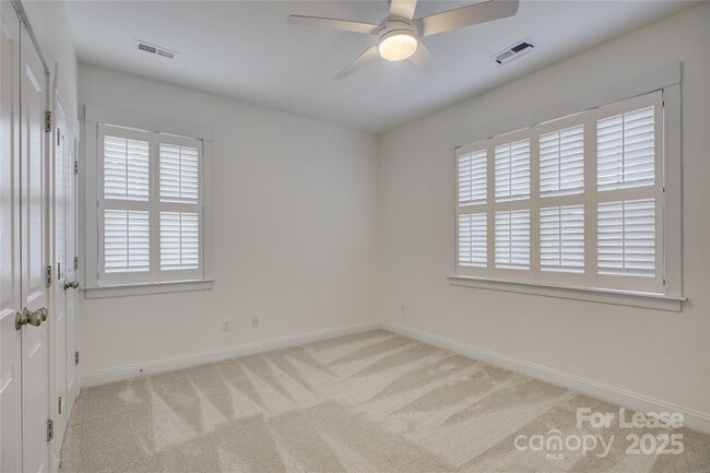 Building Photo - 11330 Deer Ridge Ln