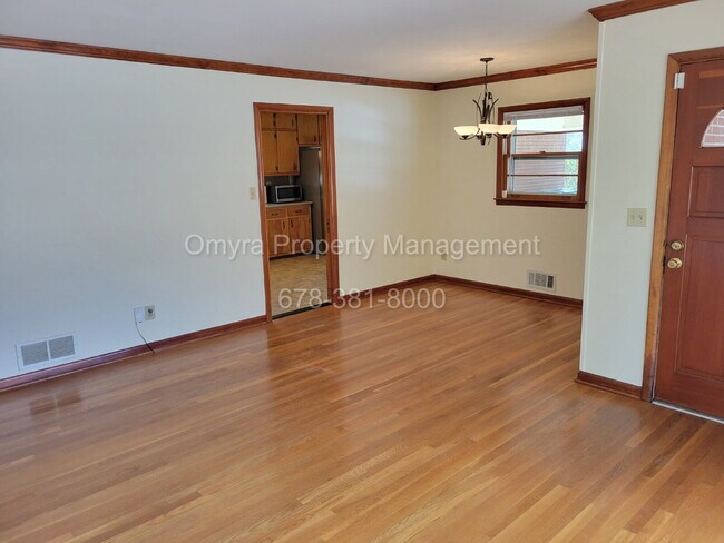 Building Photo - Charming 4 Bedroom Home in Brookhaven!