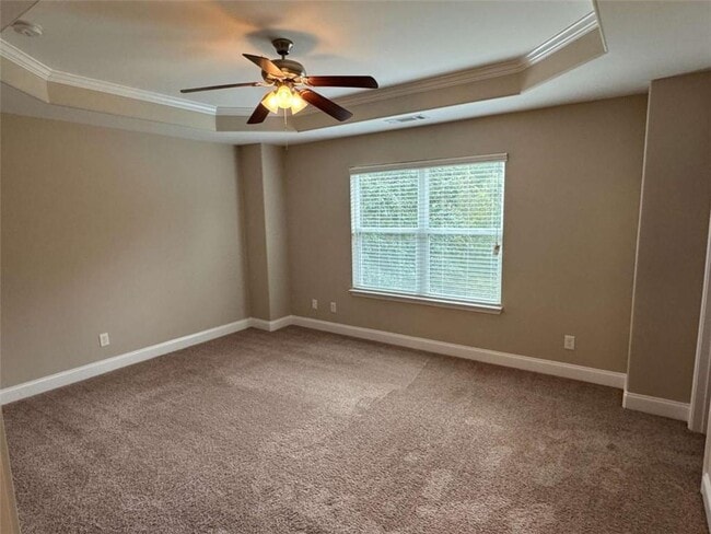 Building Photo - 495 Kirkland Dr