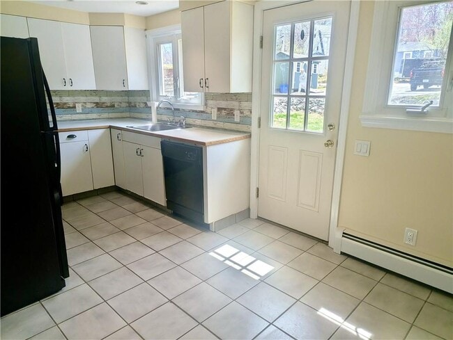 Building Photo - 42 Granby St