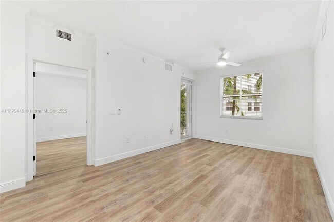 Building Photo - 10170 SW 7th St
